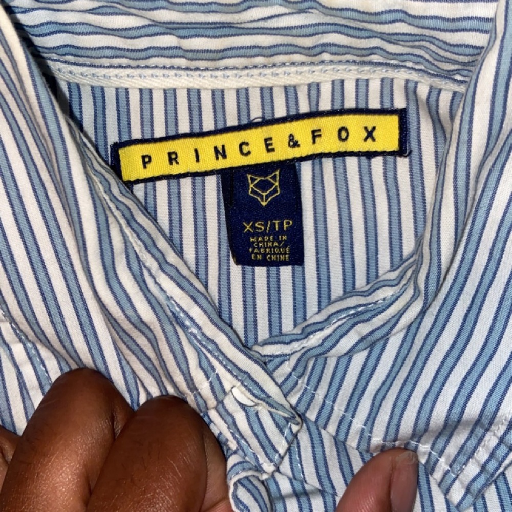 Stripped button down long sleeve - Picture 2 of 2